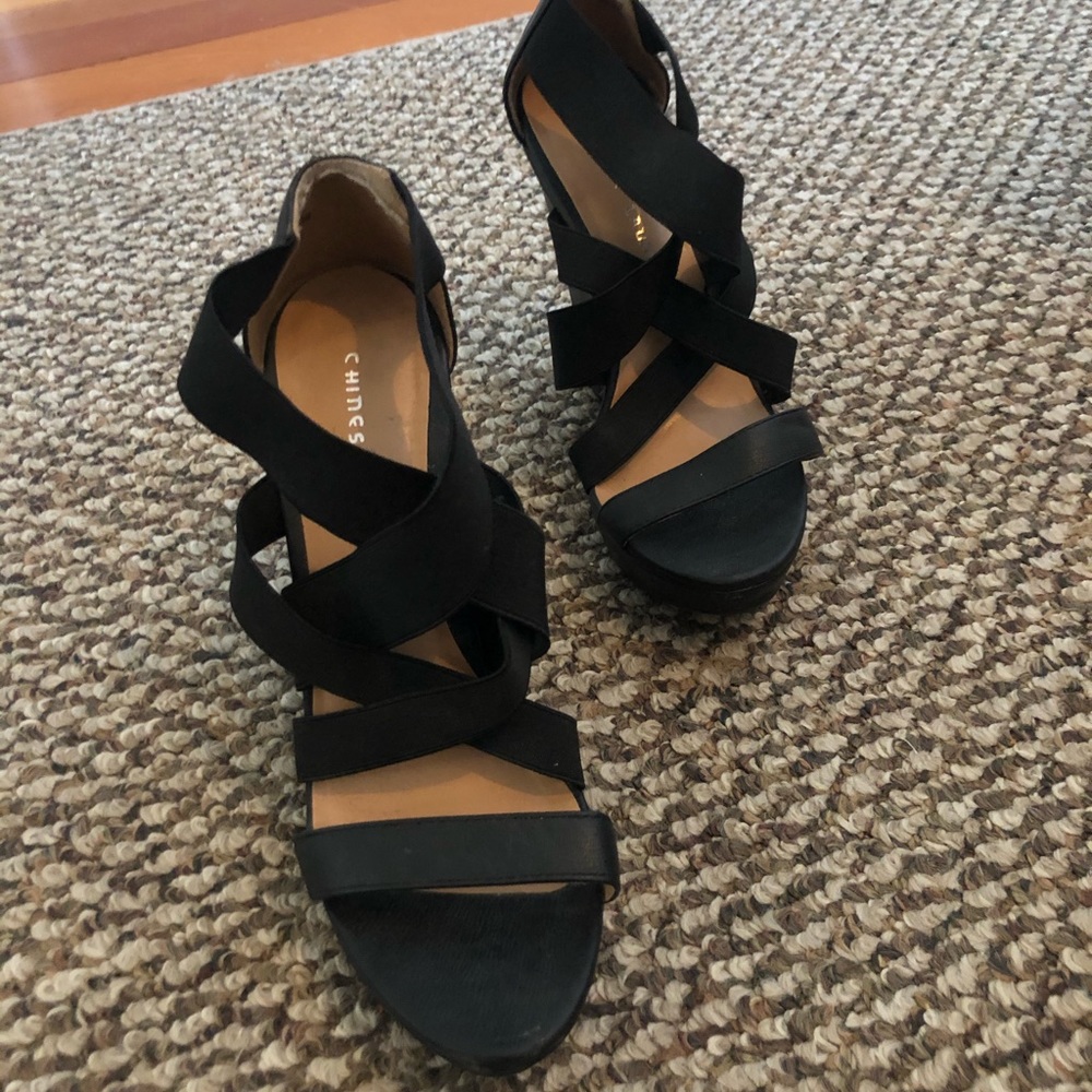 Strappy wedge sandal
